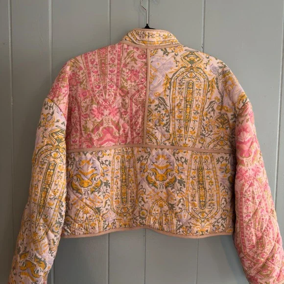 7 For All Mankind Cropped Quilted Floral Jacket Pink Boxy Boho Patchwork M - Picture 4 of 10